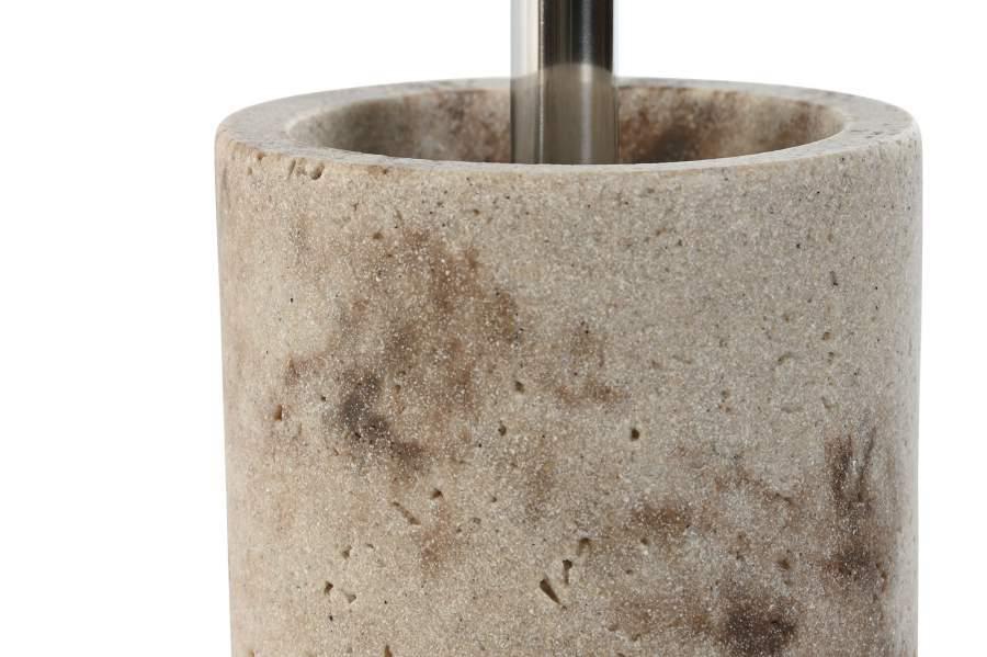 WhatsApp Image 2025-12-16 at 14.08.08