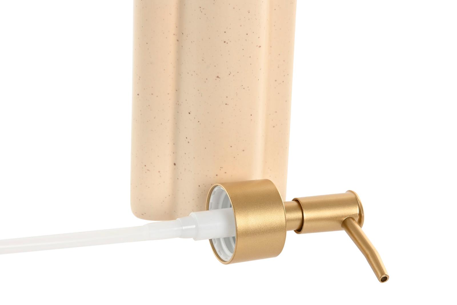 WhatsApp Image 2025-12-16 at 14.08.09