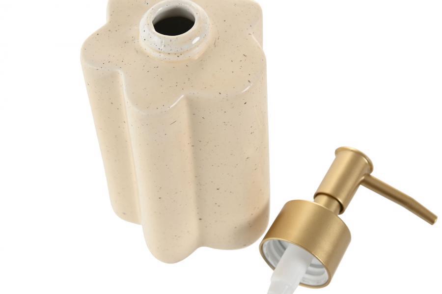 WhatsApp Image 2025-12-16 at 14.08.10