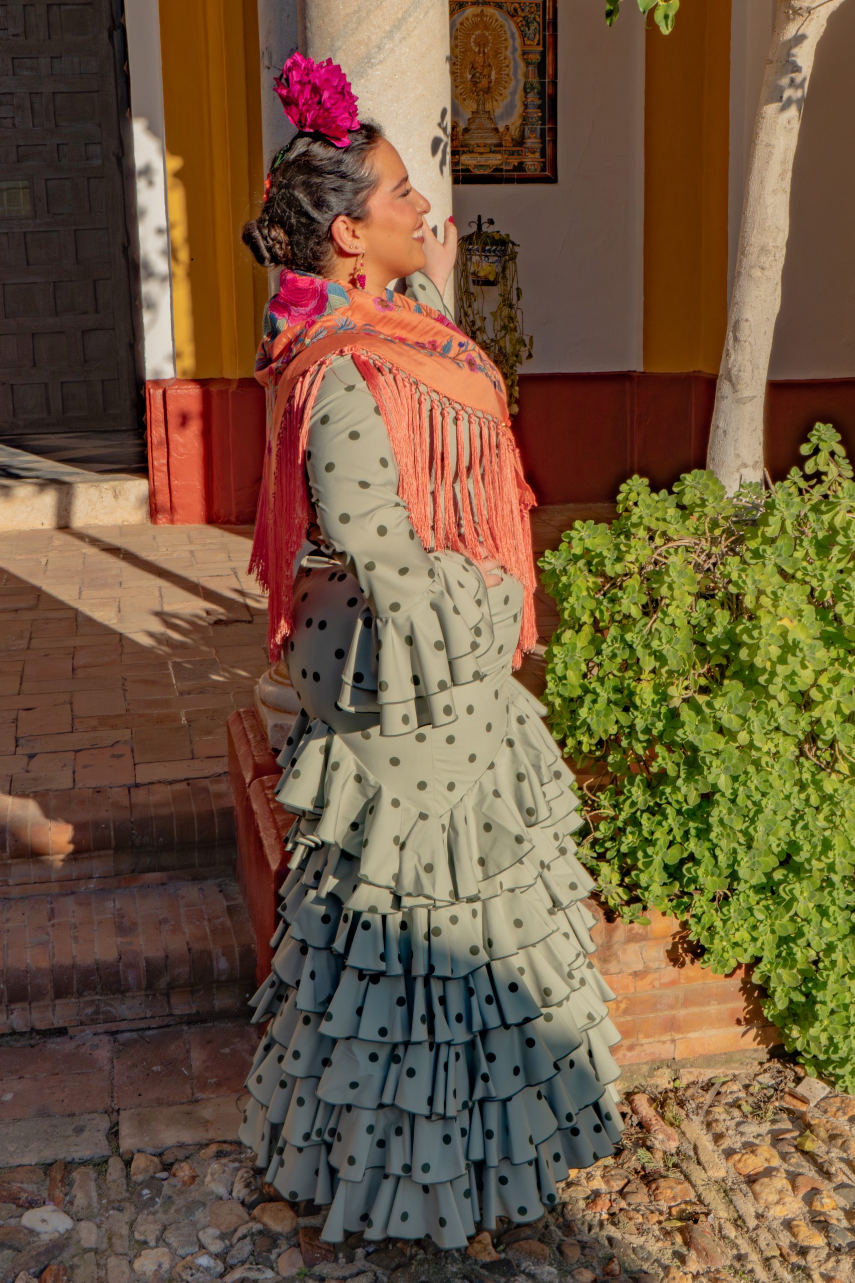 Flamencura curvys (107 de 174) Detalle de confección artesanal en traje de flamenca Plus Size Ana Faura Sevilla.