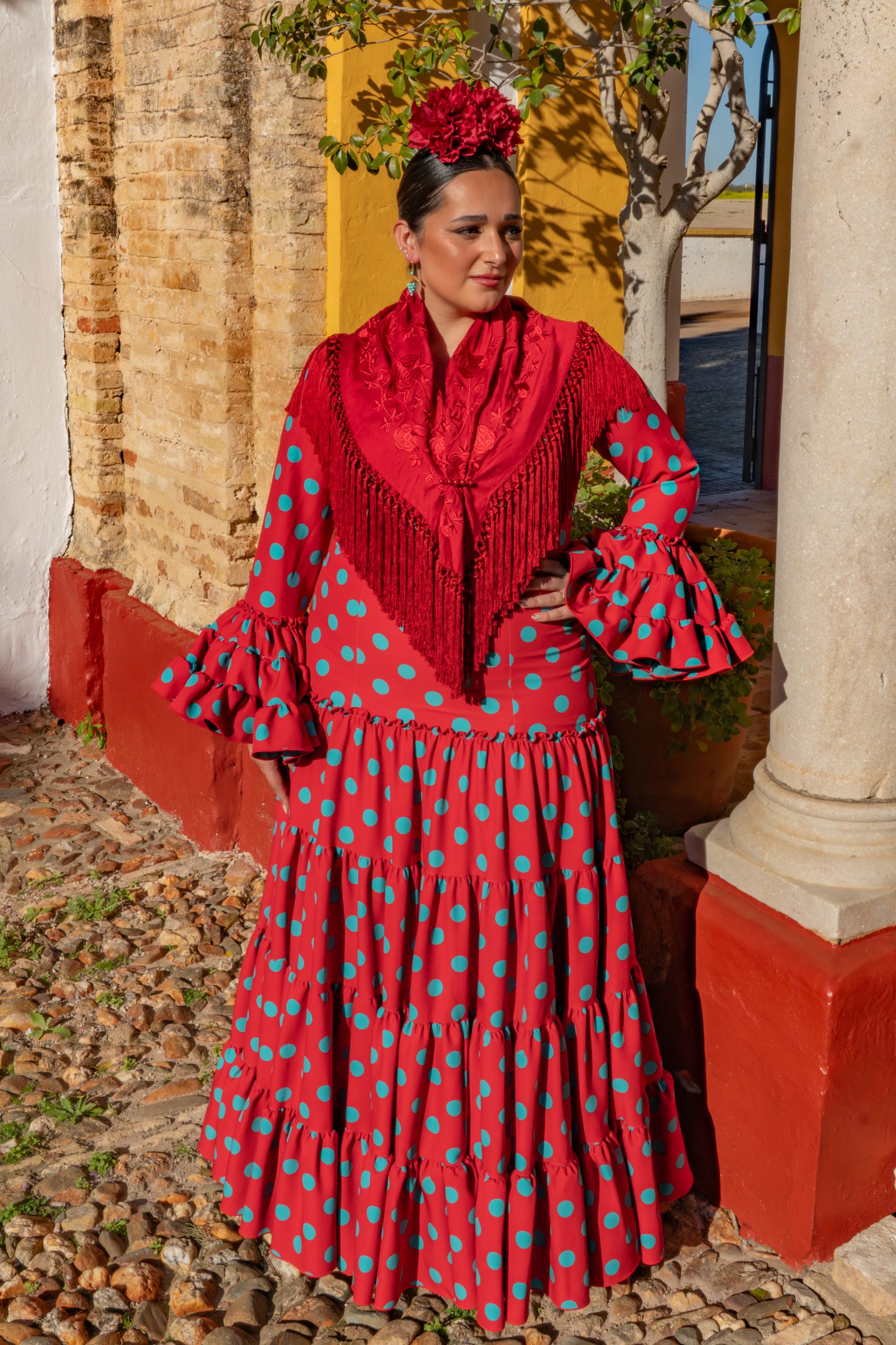 Flamencura curvys (62 de 174) Vestido de flamenca para mujer curvy diseño exclusivo de Ana Faura colección Feria de Sevilla.