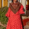 Vestido de flamenca para mujer curvy diseño exclusivo de Ana Faura colección Feria de Sevilla.