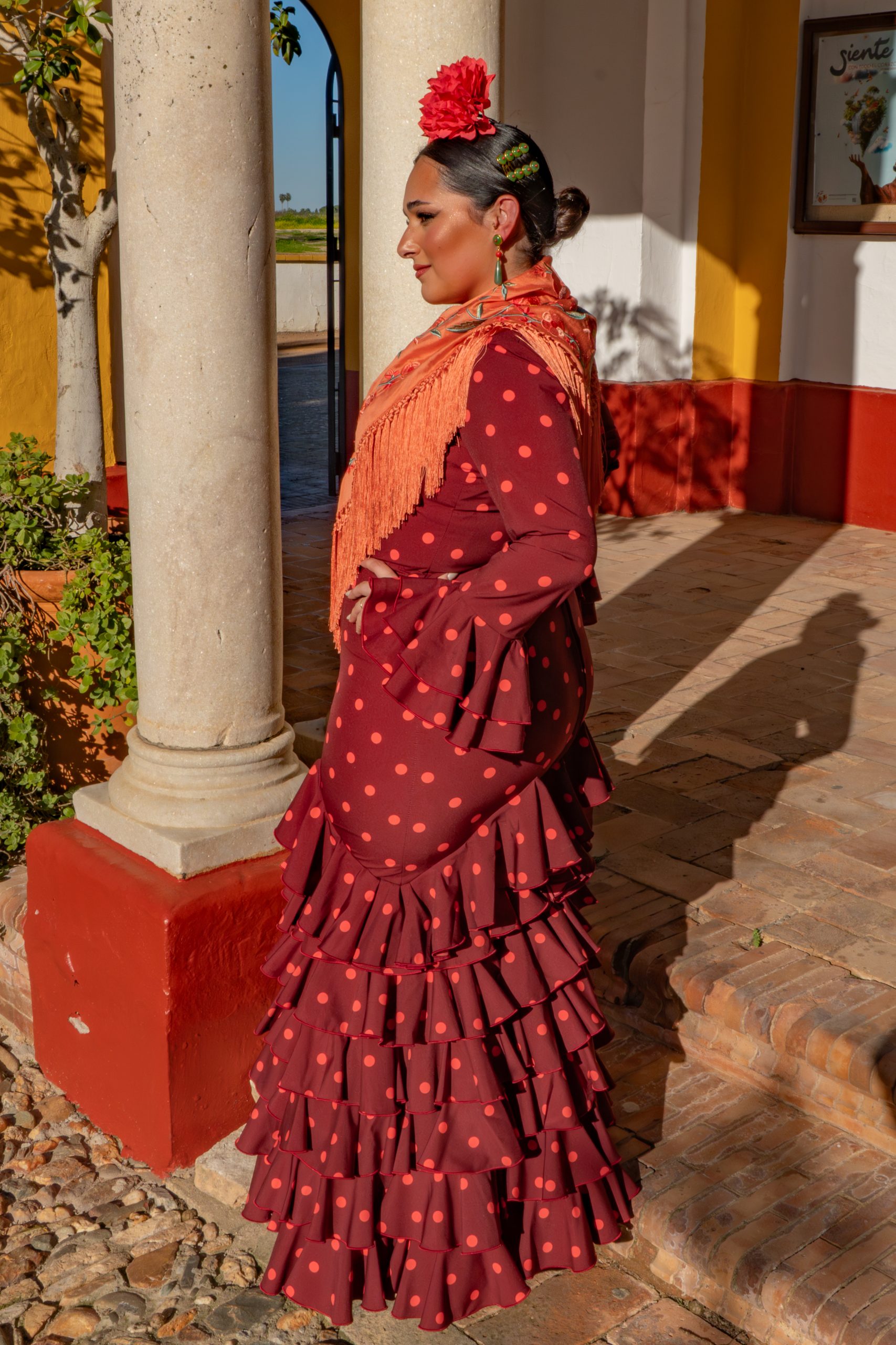 Flamencura curvys (81 de 174) Traje de gitana talla grande con corte favorecedor y ajuste entallado en cintura Ana Faura Tomares.