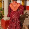 Detalle de confección artesanal en traje de flamenca Plus Size Ana Faura Sevilla.