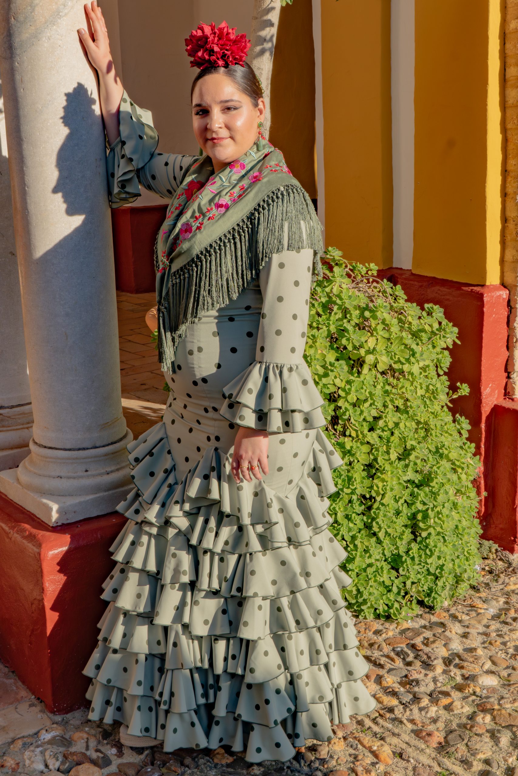 Flamencura curvys (95 de 174) Vestido de flamenca para mujer curvy diseño exclusivo de Ana Faura colección Feria de Sevilla.