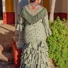 Traje de gitana talla grande con corte favorecedor y ajuste entallado en cintura Ana Faura Tomares.
