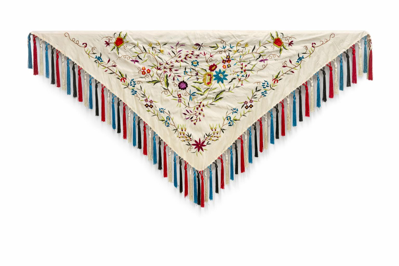 manton-cantillana-crema-multicolor1 Mantoncillo de Cantillana en color crema