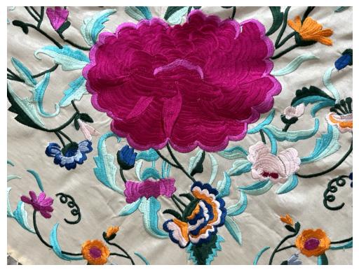 manton-cantillana-crema-rosa-multicolor2