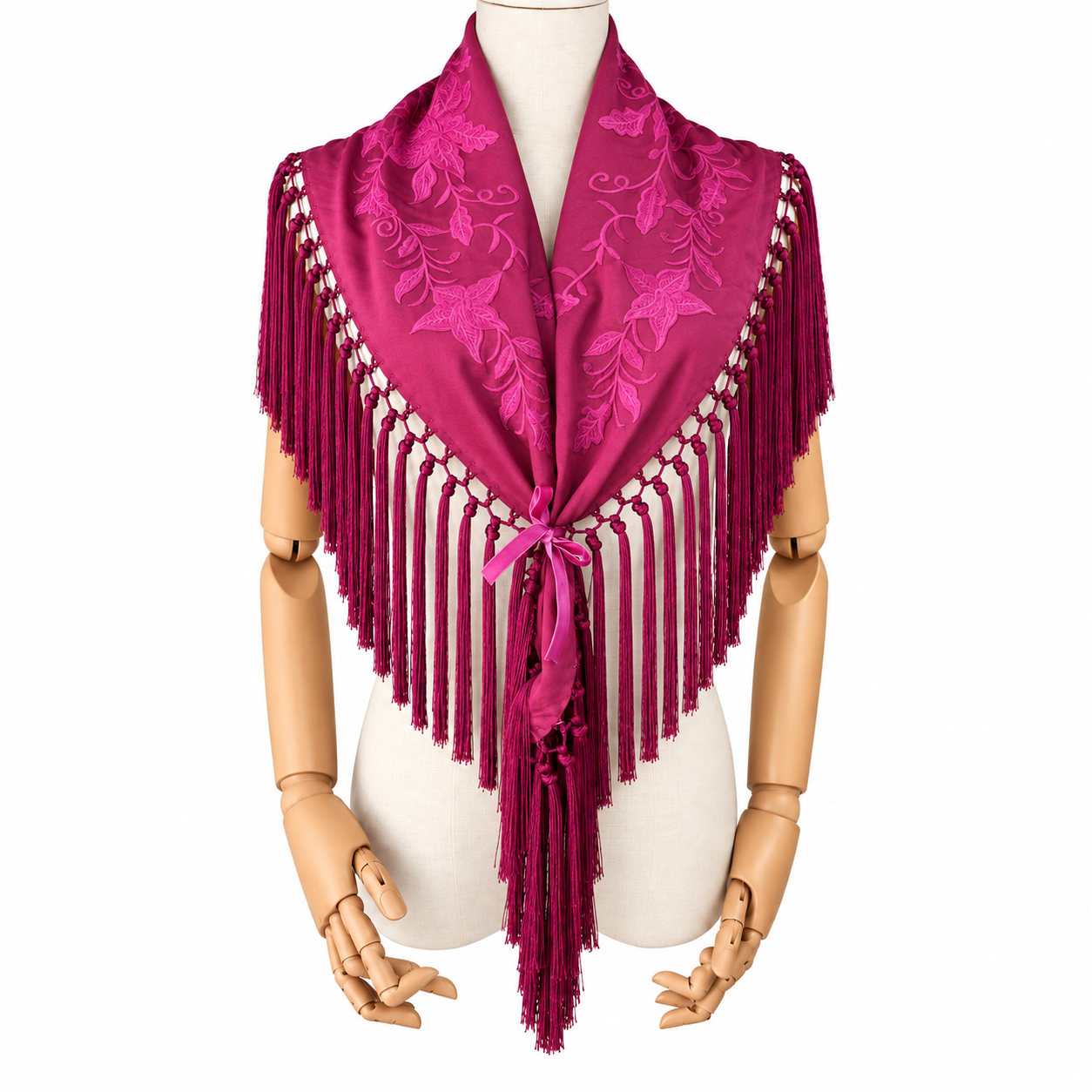 mantón-flamenca-buganvilla-fresa-bordado-flores-ana-faura.jpg