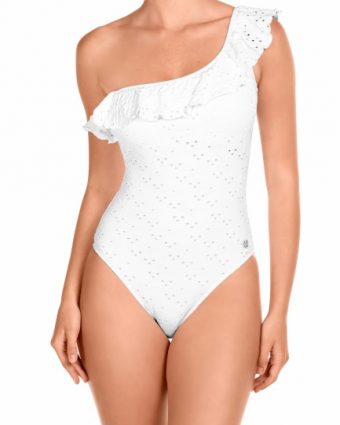 Bañador asimétrico blanco con volante y textura bordada - Vista frontal completa - Ana Faura