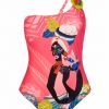 Bañador asimétrico fucsia con estampado tropical y Soft Control - Fotografía de catálogo sin modelo - Ana Faura