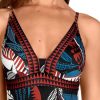 Bañador clásico escote V estampado geométrico con soft control - Detalle del diseño - Ana Faura