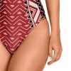 Bañador estampado geométrico con soft control y escote V - Primer plano del tejido y textura - Ana Faura