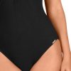 Bañador negro escote V con hebilla y soft control - Primer plano del tejido y textura - Ana Faura