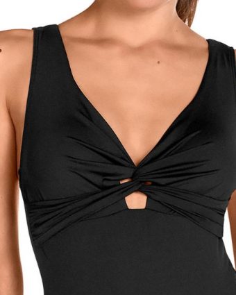 Bañador negro escote V con detalle twister y copas extraíbles - Detalle del diseño - Ana Faura