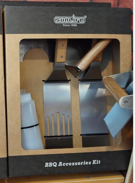 set-utensilios-barbacoa-cocina-acero-acacia-4-1