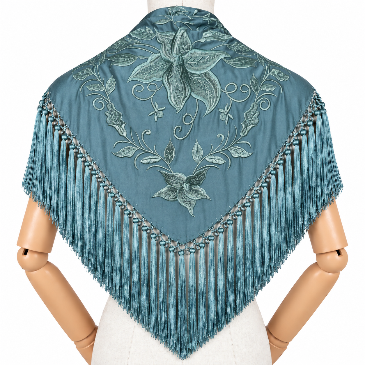 manton-flamenca-aguamarina-jabonoso-bordado-floral-fleco-borlon-ana-faura.jpg